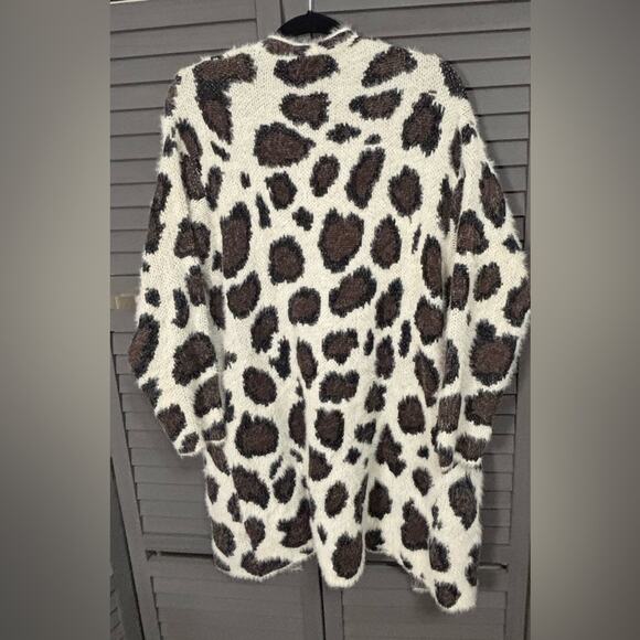 Umgee Long Open Front Cream and Brown Animal Leopard Print Cardigan - Picture 5 of 6